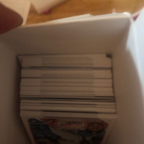 Trading cards - Picture 2 of 2